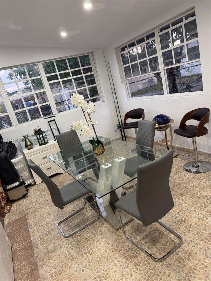 52 E 50th Pl, Hialeah, FL 33013 Photo