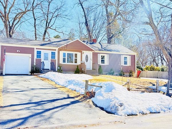 53 Gale Rd, Weymouth, MA 02188