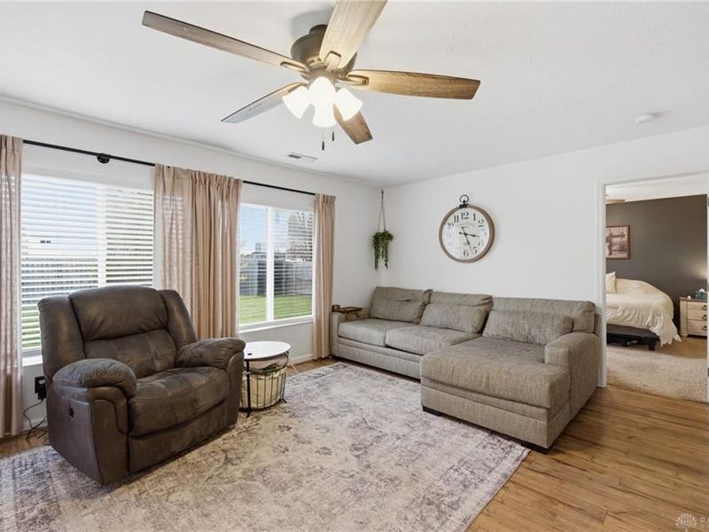 1194 Bugle Bluff Court, Lebanon, OH 45036 Photo 3