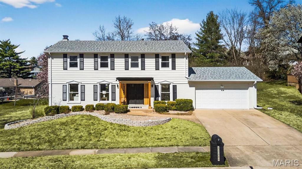 13237 Fairoyal Drive, Des Peres, MO 63131 Main Photo