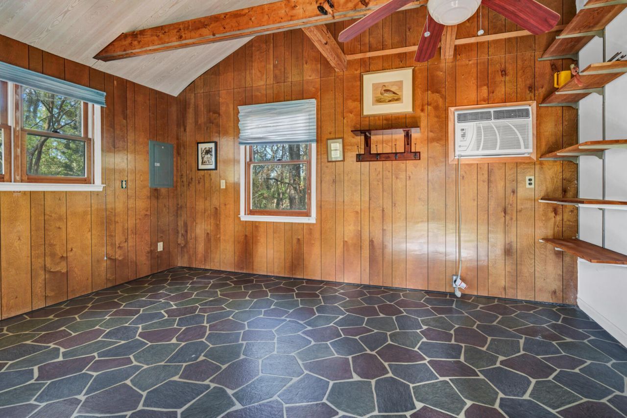 7717 White Point Road Photo 13