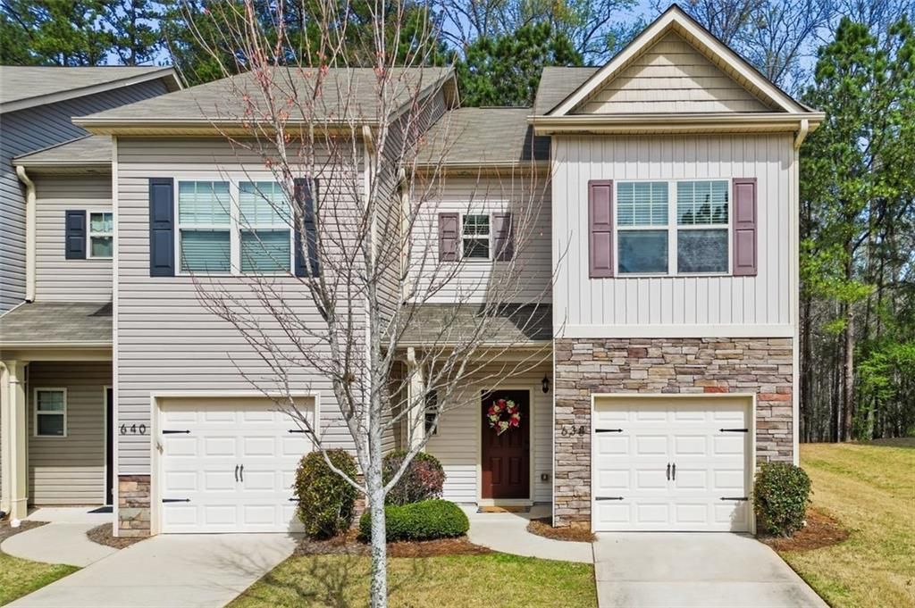 638 Oakside Place, Acworth, GA 30102 Main Photo