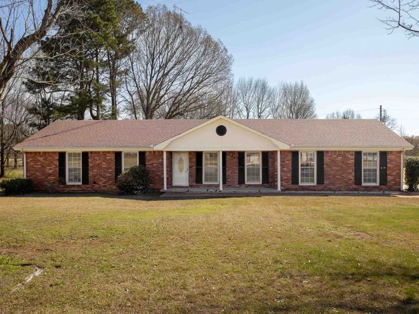338 Travis Dr, Killen, AL