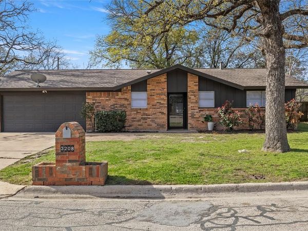 3208 Bob O Link Lane, Denton, TX 76209