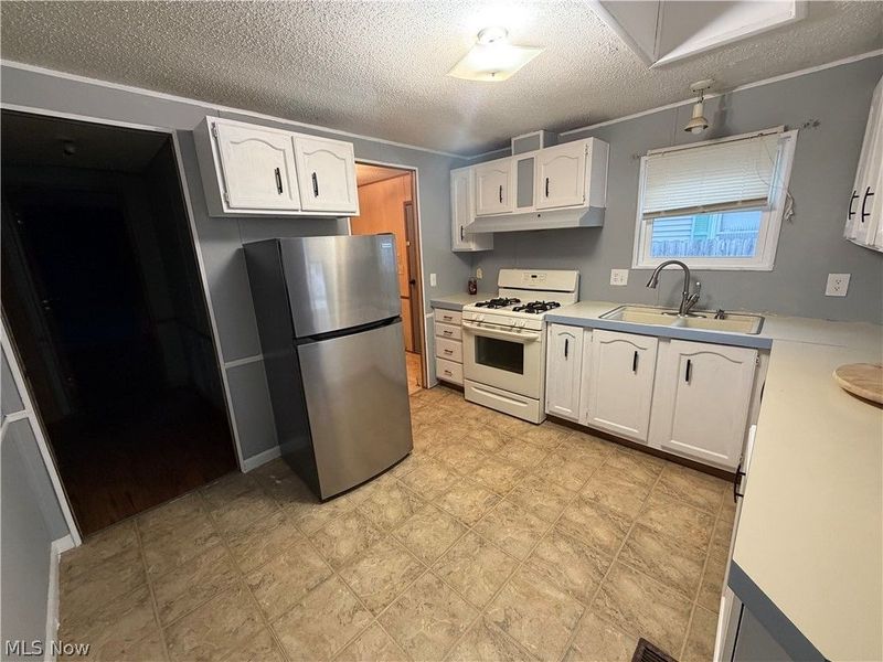 856 Beech Avenue, Painesville Township, OH 44077 Photo 4