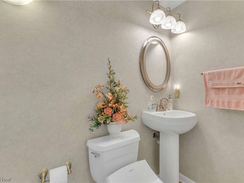 4430 Bentley Drive , North Olmsted, OH 44070 Photo 30