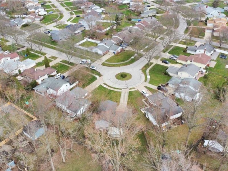 4430 Bentley Drive , North Olmsted, OH 44070 Photo 38