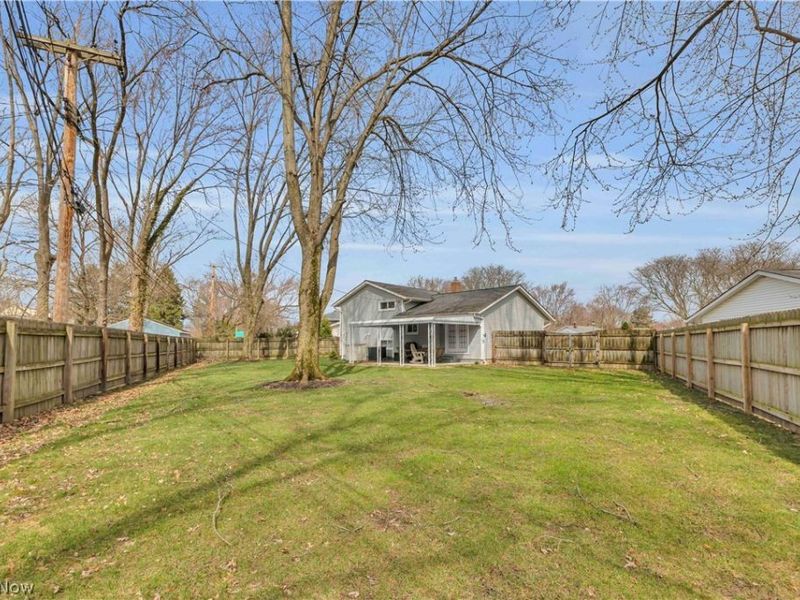 4430 Bentley Drive , North Olmsted, OH 44070 Photo 9