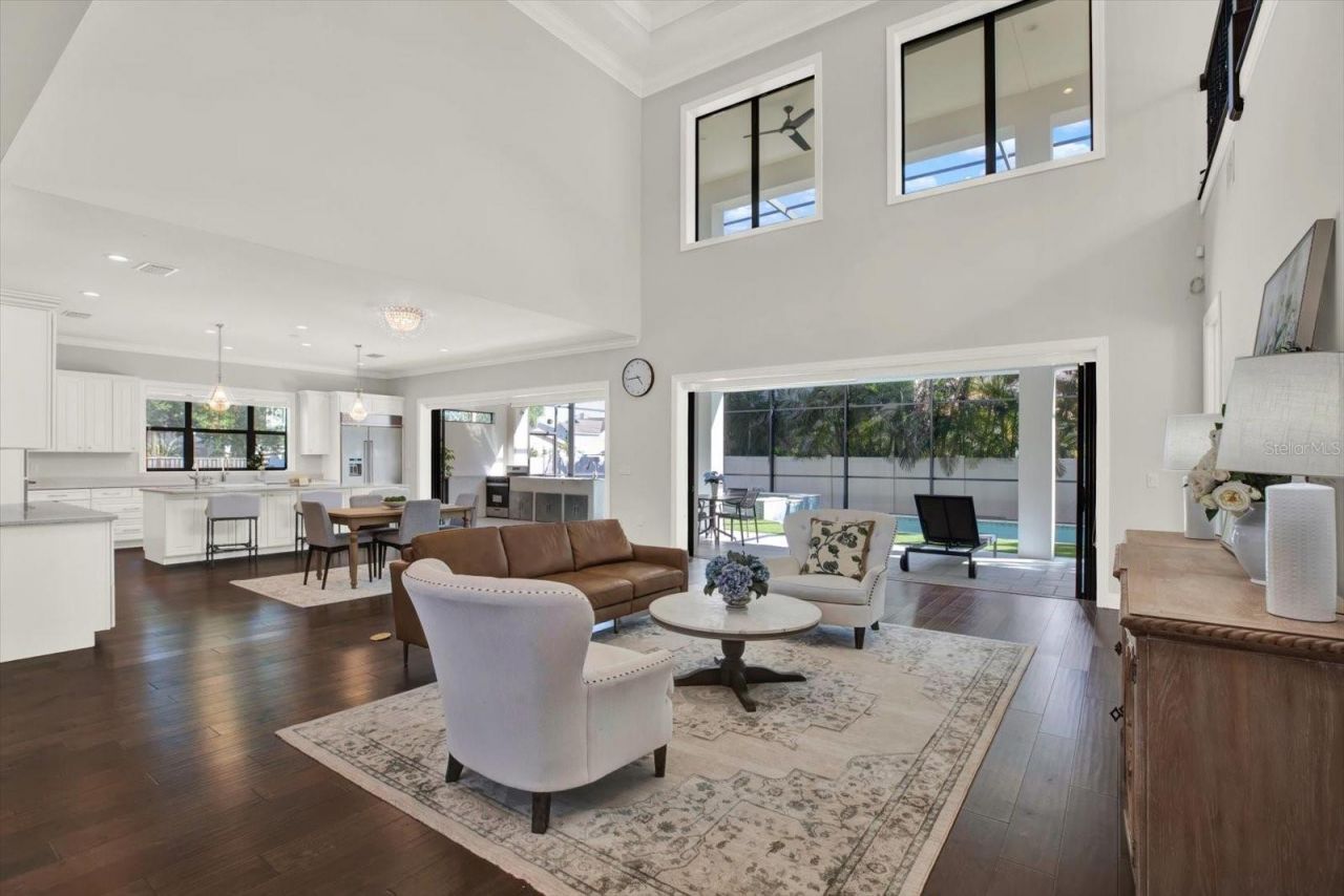 3600 W San Luis Street, Tampa, FL 33629 Photo