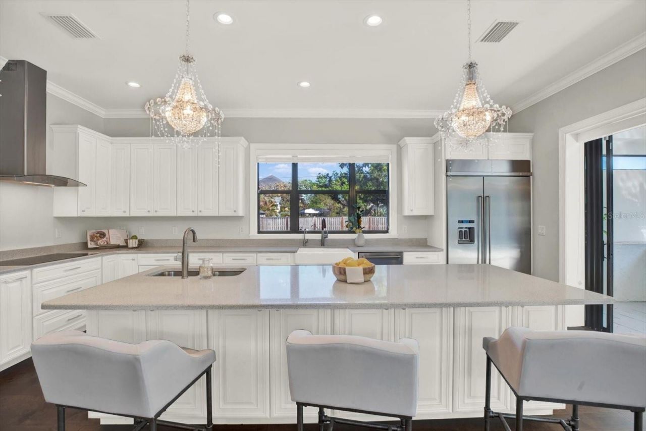 3600 W San Luis Street, Tampa, FL 33629 Photo