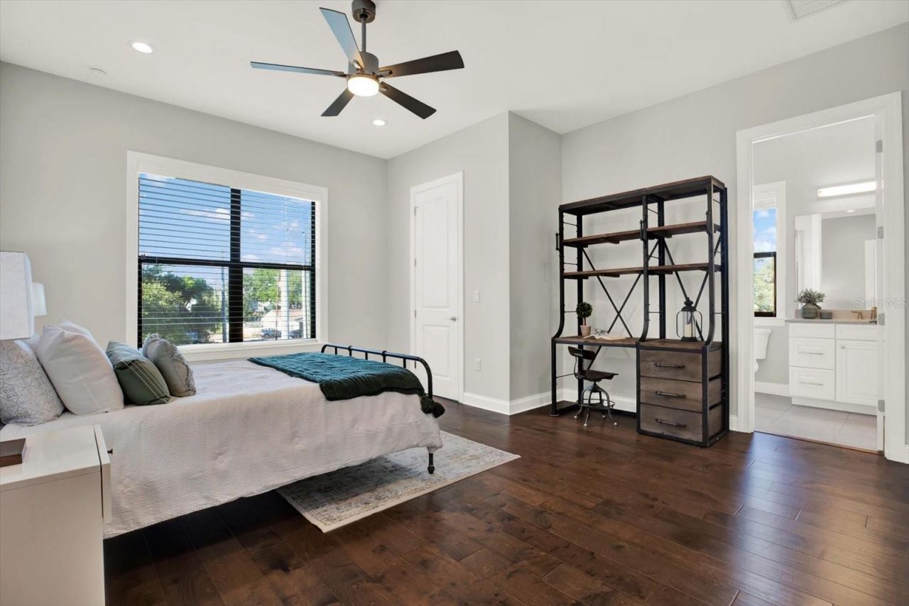 3600 W San Luis Street, Tampa, FL 33629 Photo