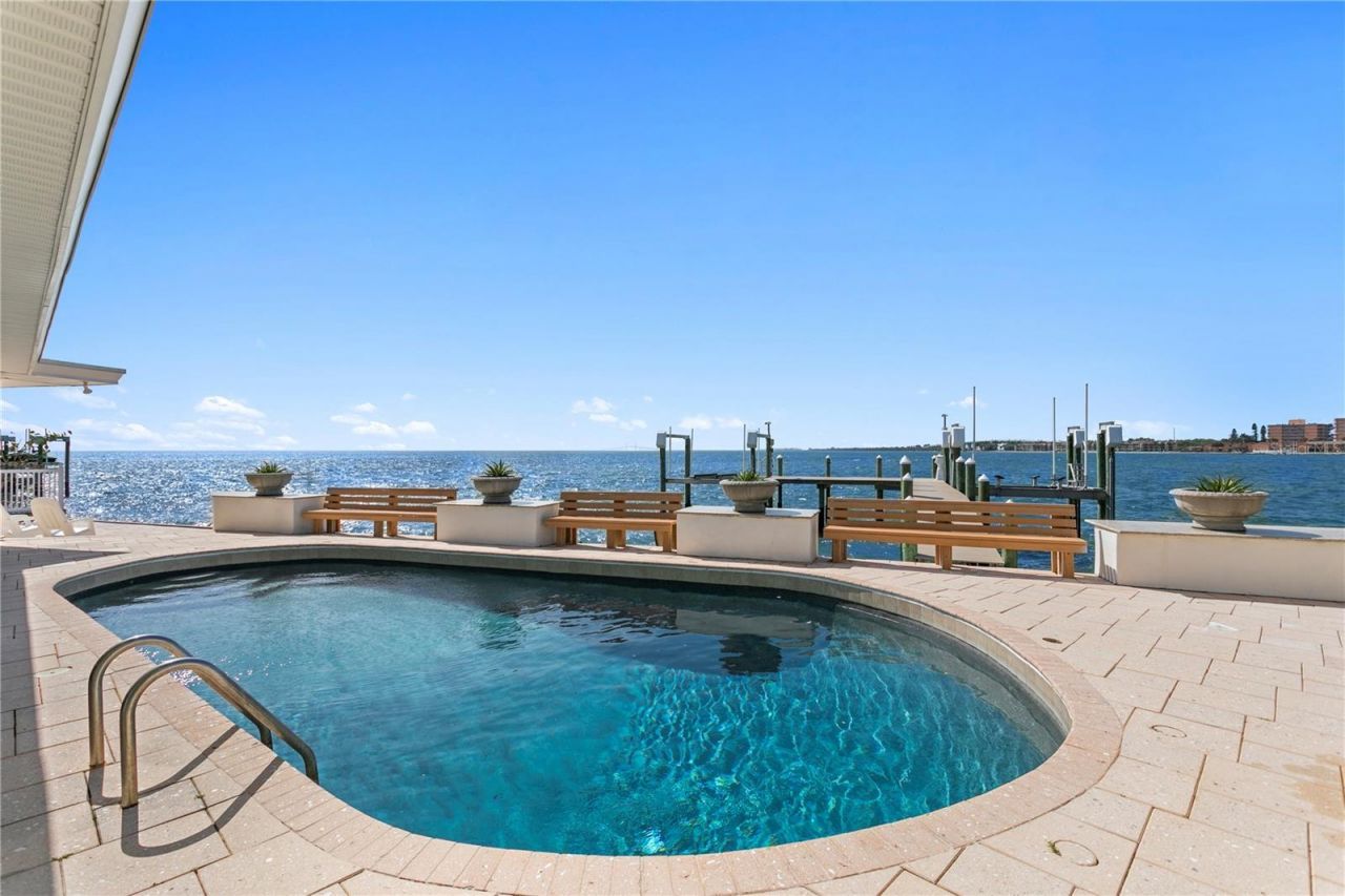 2970 68th Avenue S, Saint Petersburg, FL 33712 Photo