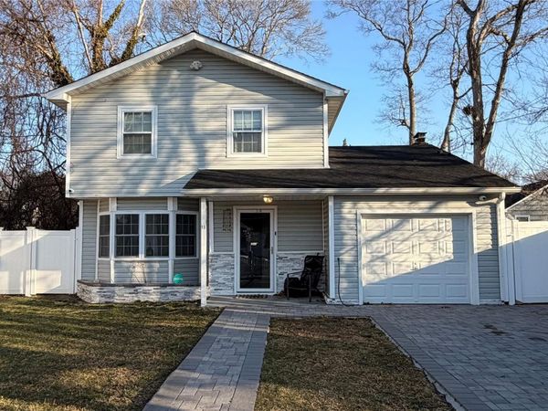 13 Fairview Drive , Shirley, NY 11967