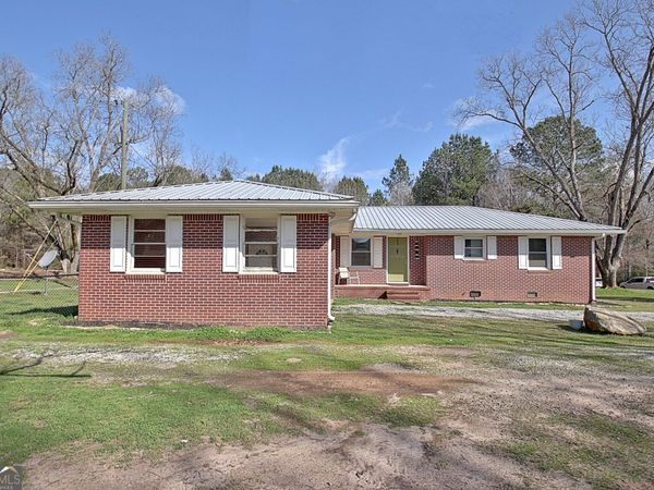 6475 Newnan Road, Brooks, GA 30205
