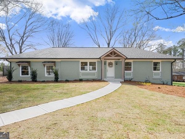 110 Woodglen Drive, Woodstock, GA 30188