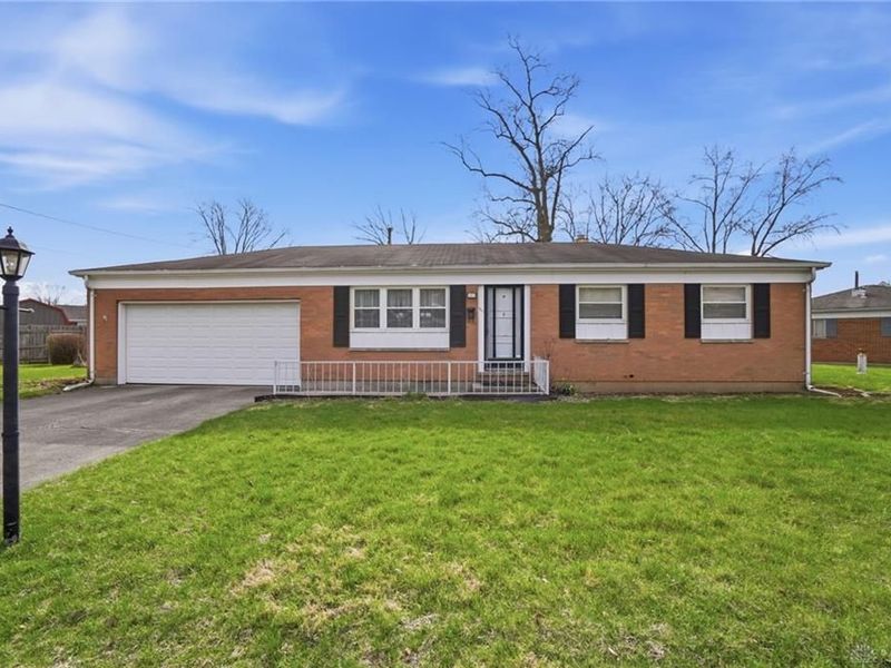 1087 Fairfield Road, Troy, OH 45373 Photo 2