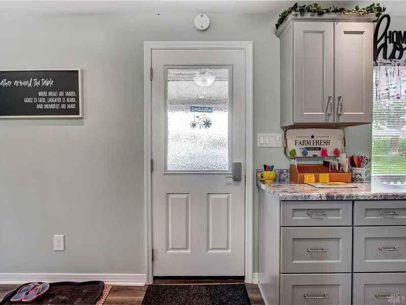 914 Eaton Lewisburg Road, Eaton, OH 45320 Photo 6