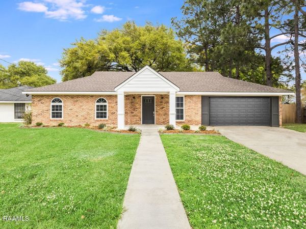 211 Stone Avenue , Lafayette, LA 70507