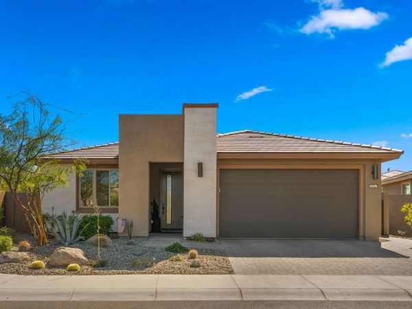 5957 E SALTER Drive, Phoenix, AZ 85054