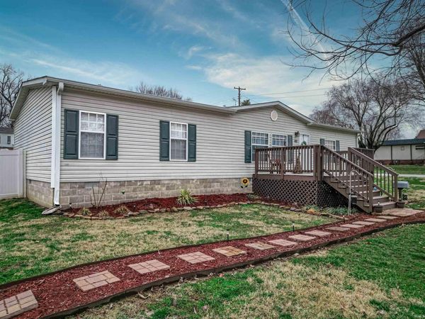 410 E Cedar Street, Petersburg, IN 47567