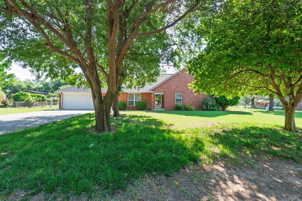 3 Limousin, Shawnee, OK 74804 Main Photo
