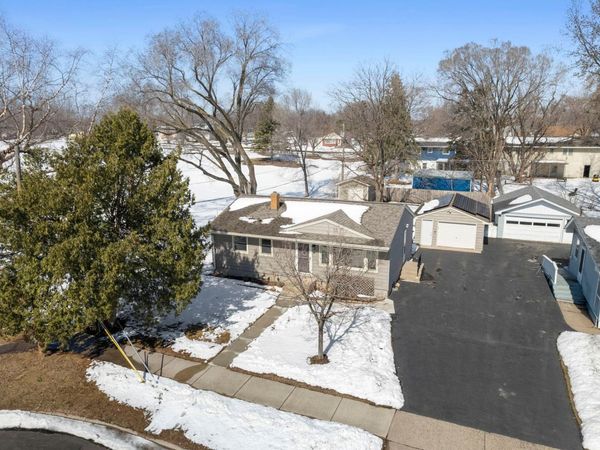 2189 Howard Court, Saint Paul, MN 55119