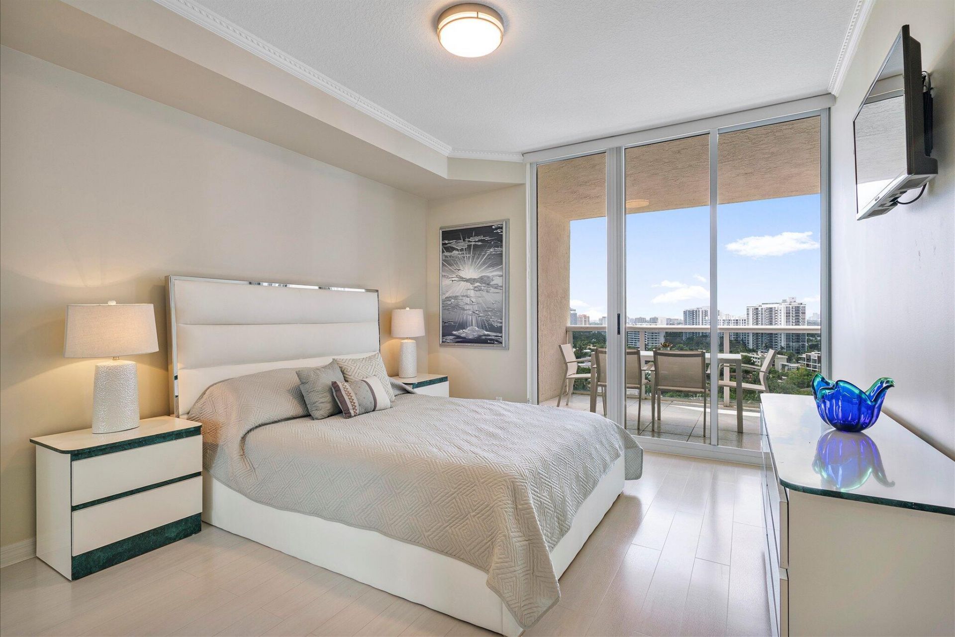 3200 N Ocean Boulevard, Unit 1406, Fort Lauderdale, FL 33308 Photo