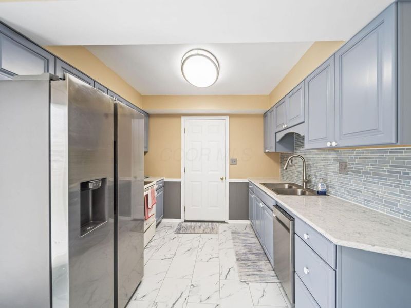 281 Woodsview Drive , Jeffersonville, OH 43128 Photo 12