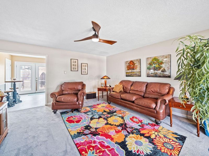 281 Woodsview Drive , Jeffersonville, OH 43128 Photo 4