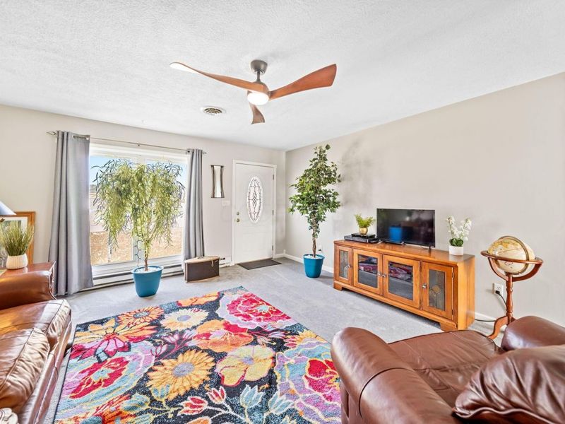 281 Woodsview Drive , Jeffersonville, OH 43128 Photo 5