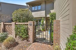 45 Wappoo Creek Place photo 4