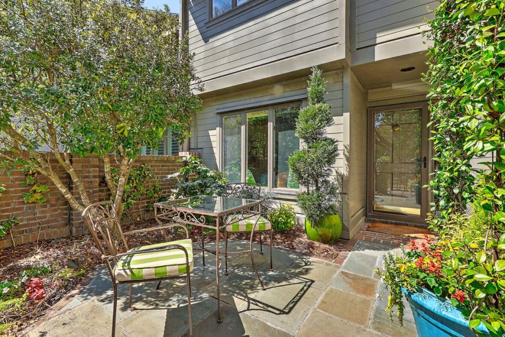 45 Wappoo Creek Place Photo 6