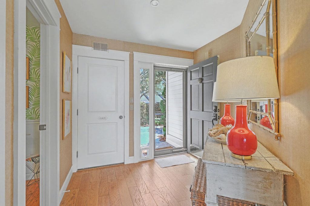 45 Wappoo Creek Place Photo 8