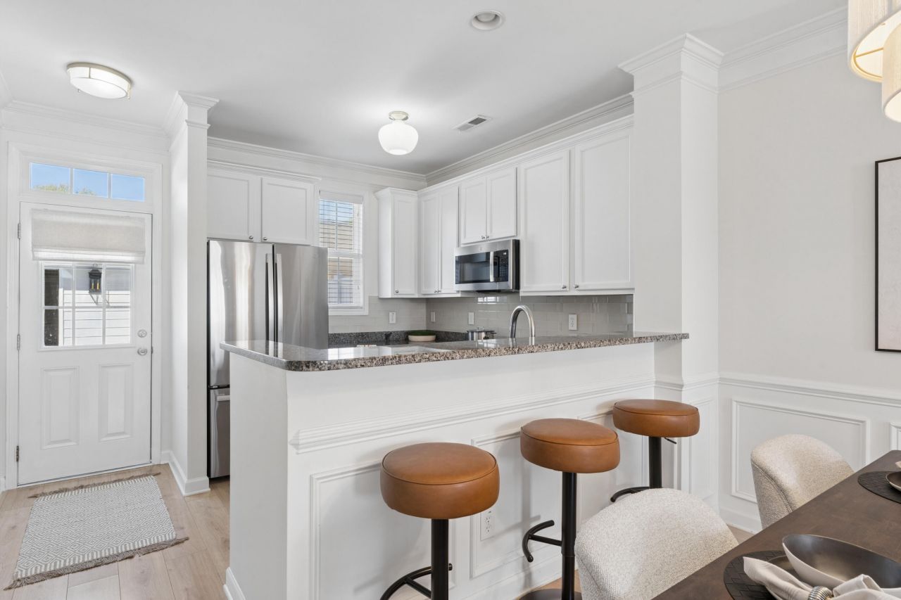 808 Rue Drive Photo 10