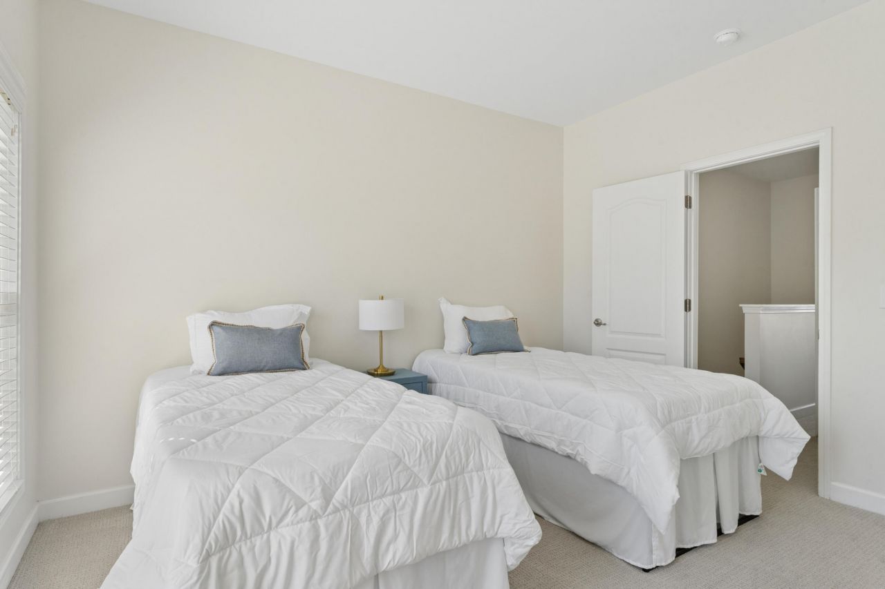 808 Rue Drive Photo 17