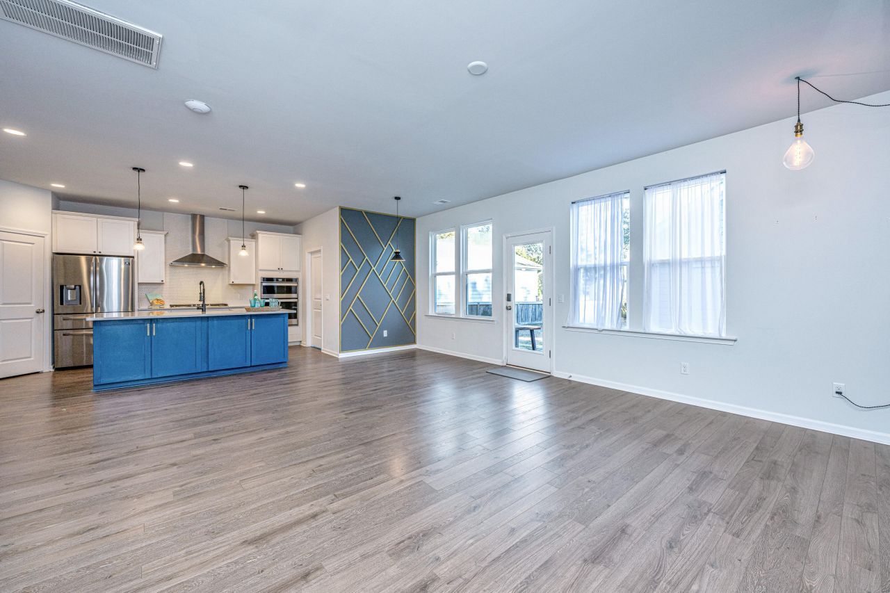 2050 Utsey Street Photo 9