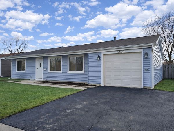 5522 W Celebrity Circle , Hanover Park, IL 60133