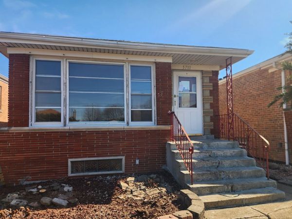 5711 S Mayfield Avenue , Chicago, IL 60638