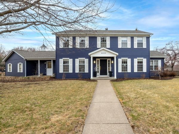 4650 Silver Spur Road , Bettendorf, IA 52722