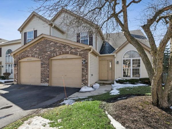 6763 Roanoake Court , Gurnee, IL 60031