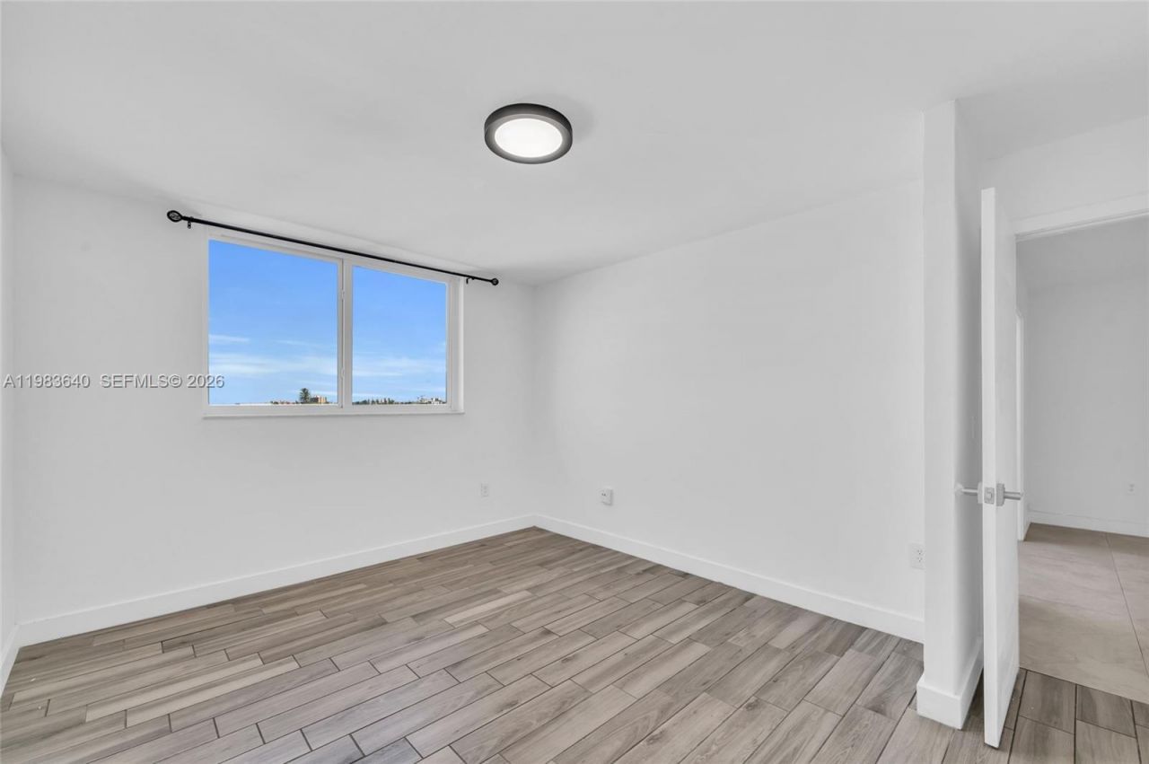 1251 NE 108th St , Unit 810, Miami, FL 33161 Photo