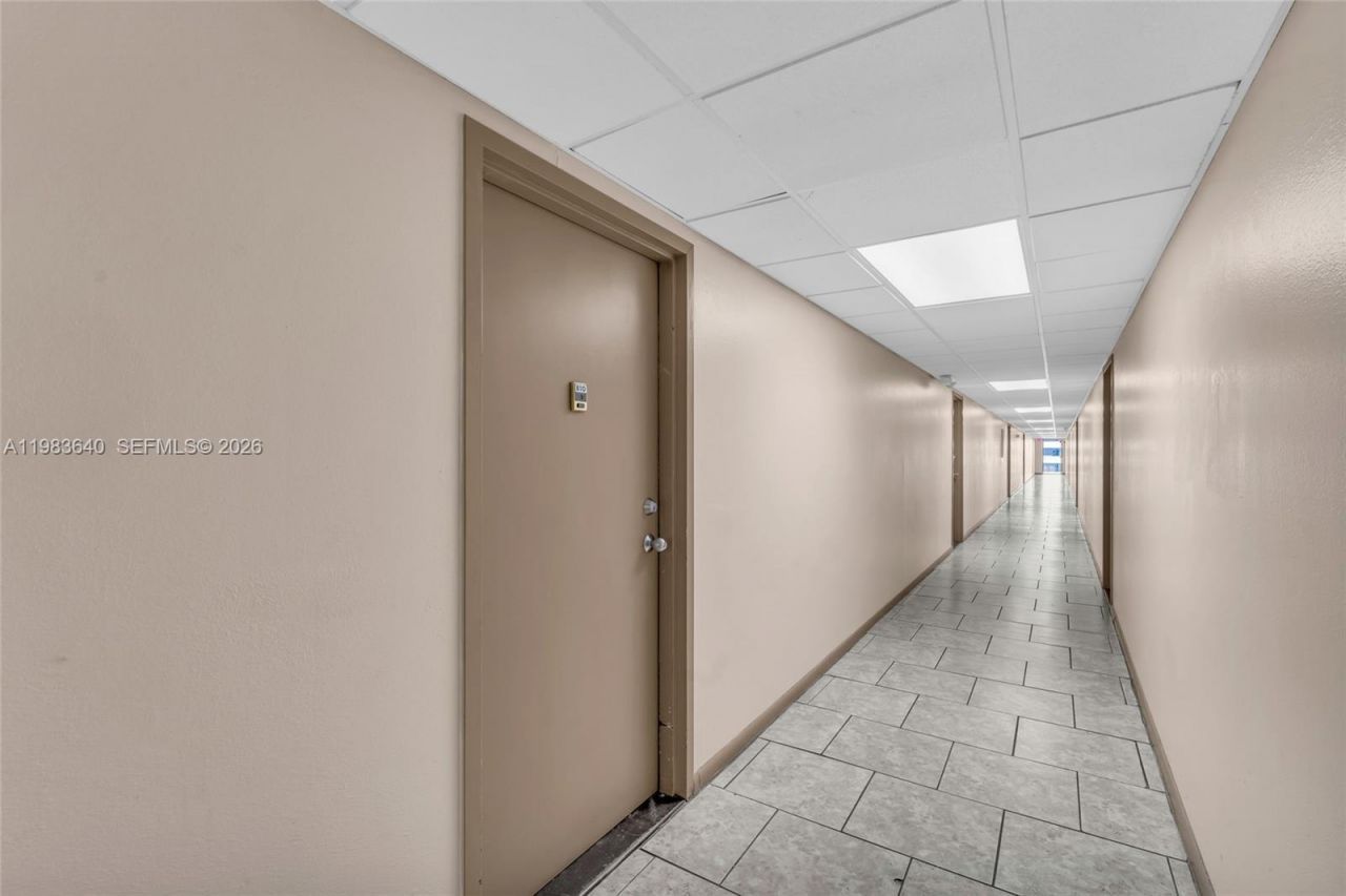 1251 NE 108th St , Unit 810, Miami, FL 33161 Photo