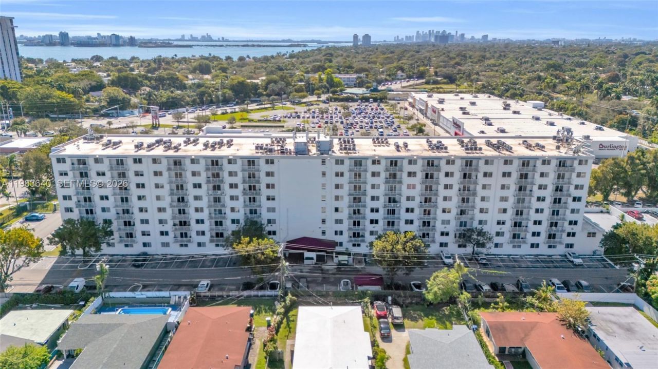 1251 NE 108th St , Unit 810, Miami, FL 33161 Photo