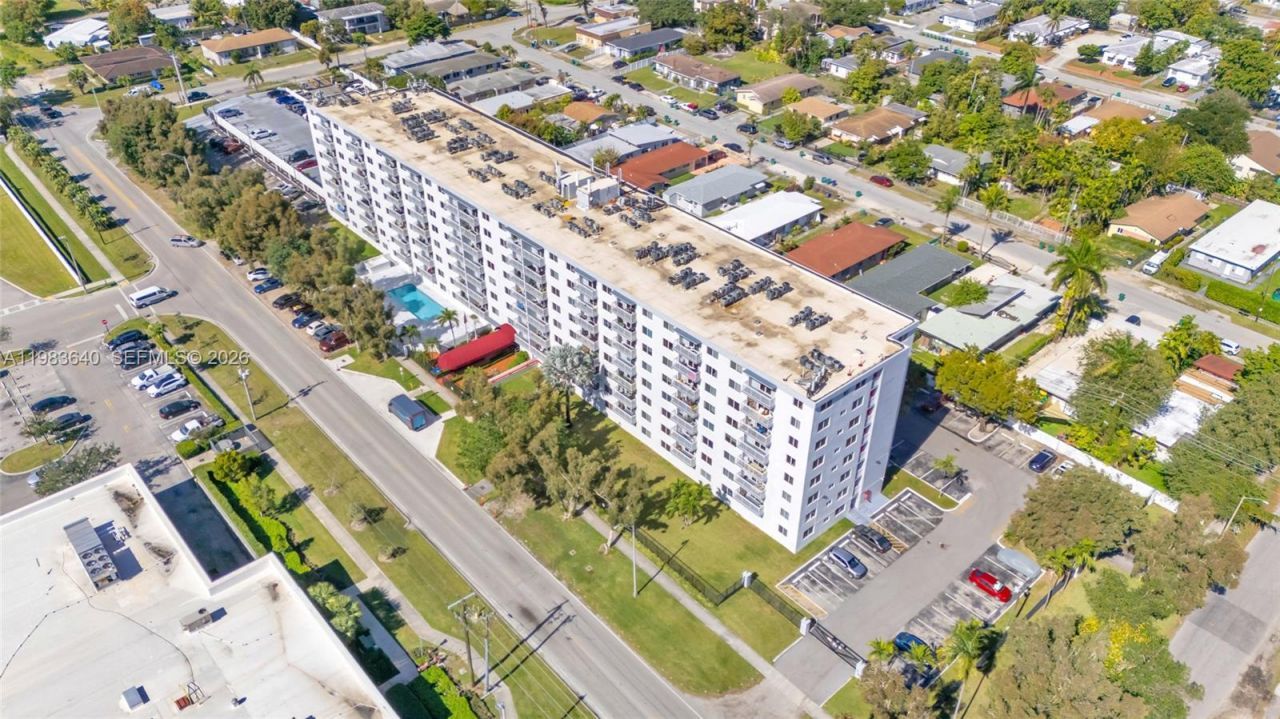 1251 NE 108th St , Unit 810, Miami, FL 33161 Photo