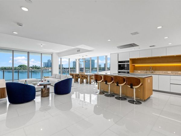 1135 103rd St, Unit 406, Bay Harbor Islands, FL 33154