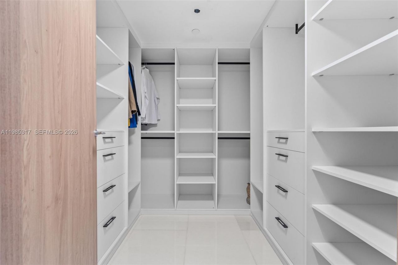 1135 103rd St , Unit 406, Bay Harbor Islands, FL 33154 Photo