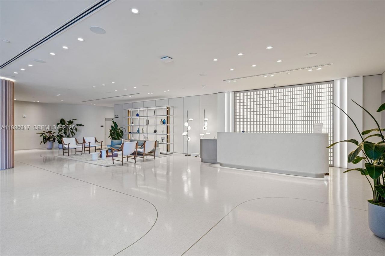 1135 103rd St , Unit 406, Bay Harbor Islands, FL 33154 Photo