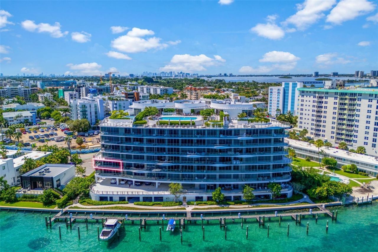 1135 103rd St, Unit 406, Bay Harbor Islands, FL 33154 Photo