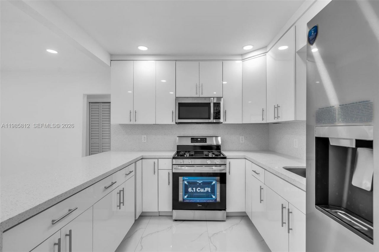 1010 NE 140th St , North Miami, FL 33161 Photo