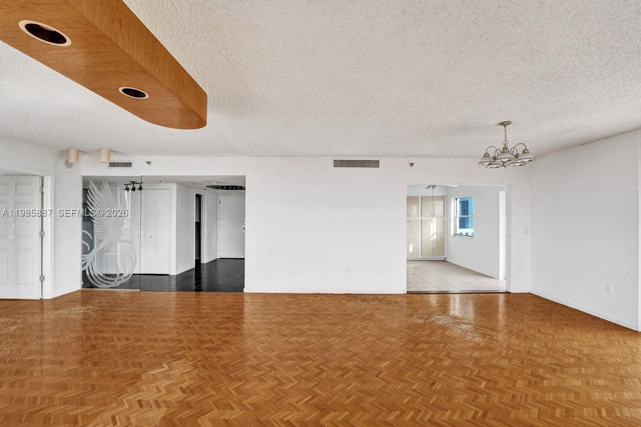 4001 Hillcrest Dr, Unit 602-4, Hollywood, FL 33021 Photo